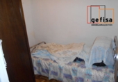 Дом с участком на продажу в городе Вальдепеньяс. Фото