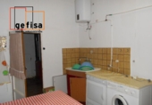 Дом с участком на продажу в городе Вальдепеньяс. Фото