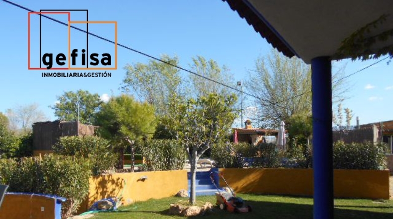 Ciudad Real - Valdepeñas - 2100m2