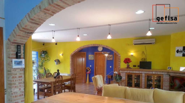 Ciudad Real - Valdepeñas - 2100m2