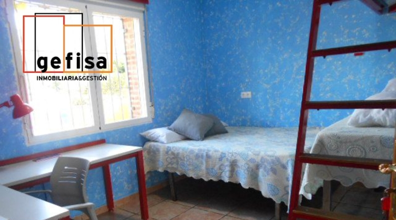 Ciudad Real - Valdepeñas - 2100m2
