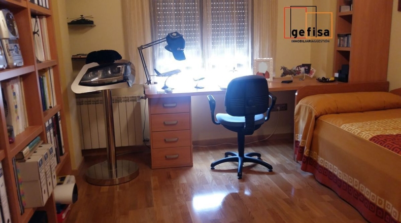 Ciudad Real - Valdepeñas - 220m2