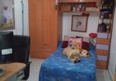 Дом с участком на продажу в городе Вальдепеньяс. Фото
