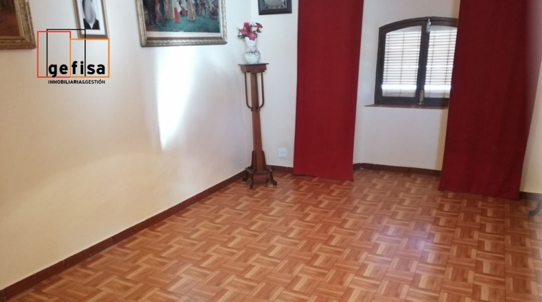 Ciudad Real - Valdepeñas - 260m2