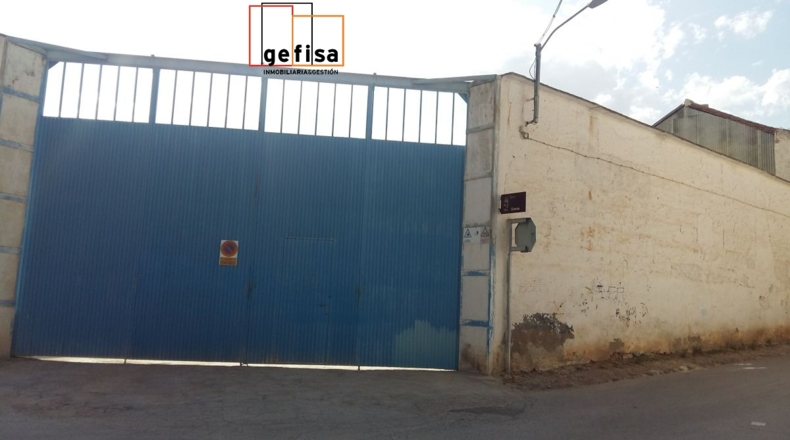 Ciudad Real - Valdepeñas - 2400m2
