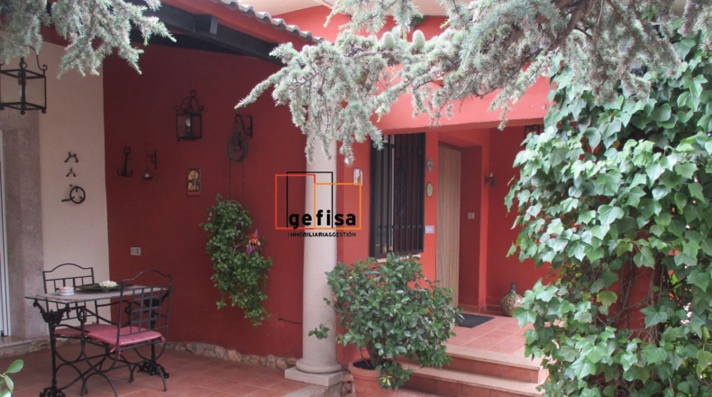 Ciudad Real - Valdepeñas - 1250m2