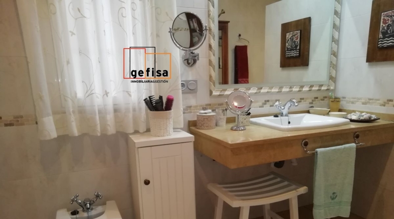 Ciudad Real - Valdepeñas - 1250m2