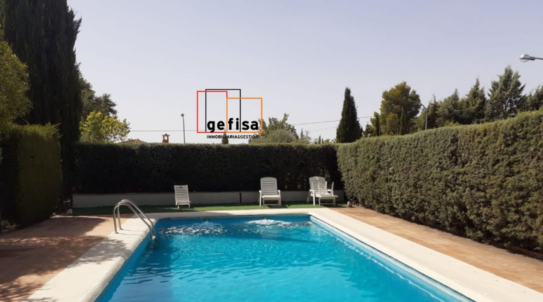 Ciudad Real - Valdepeñas - 1250m2
