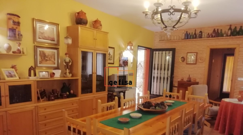 Ciudad Real - Valdepeñas - 1250m2