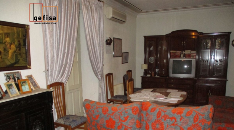 Ciudad Real - Valdepeñas - 540m2