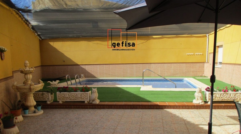 Ciudad Real - Valdepeñas - 395m2