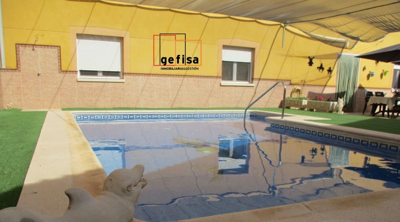 Ciudad Real - Valdepeñas - 395m2