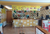 Дом с участком на продажу в городе Вальдепеньяс. Фото