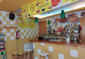 Дом с участком на продажу в городе Вальдепеньяс. Фото