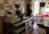 Дом с участком на продажу в городе Вальдепеньяс. Фото