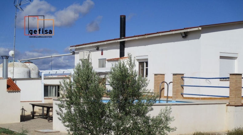 Ciudad Real - Valdepeñas - 5700m2