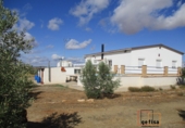 Xalet independent amb terreny en venda a Valdepeñas ref.: TR91999 foto