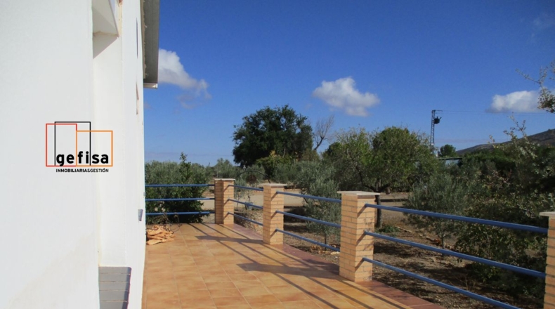 Ciudad Real - Valdepeñas - 5700m2