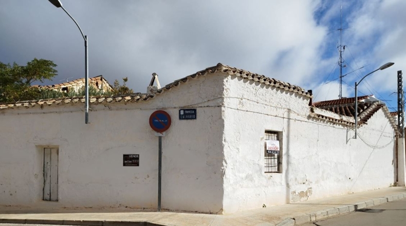 Ciudad Real - Valdepeñas - 198m2