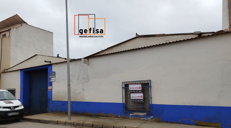 Ciudad Real - Valdepeñas - 800m2