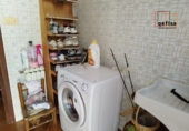 Дом с участком на продажу в городе Вальдепеньяс. Фото
