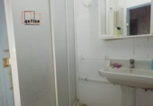 Дом с участком на продажу в городе Вальдепеньяс. Фото