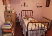 Дом с участком на продажу в городе Вальдепеньяс. Фото
