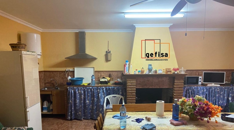 Ciudad Real - Valdepeñas - 35000m2