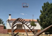 Casa de camp amb terreny en venda a Valdepeñas ref.: TR191052 foto