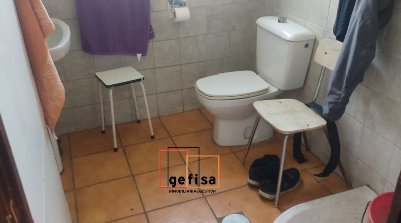 Ciudad Real - Valdepeñas - 10000m2
