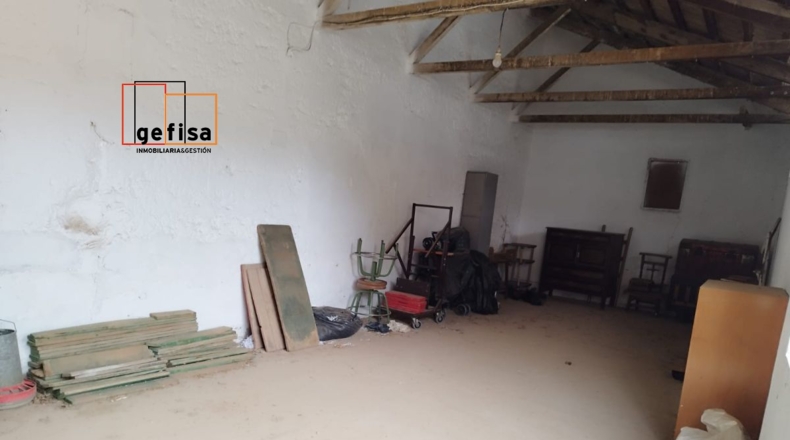 Ciudad Real - Valdepeñas - 1084m2