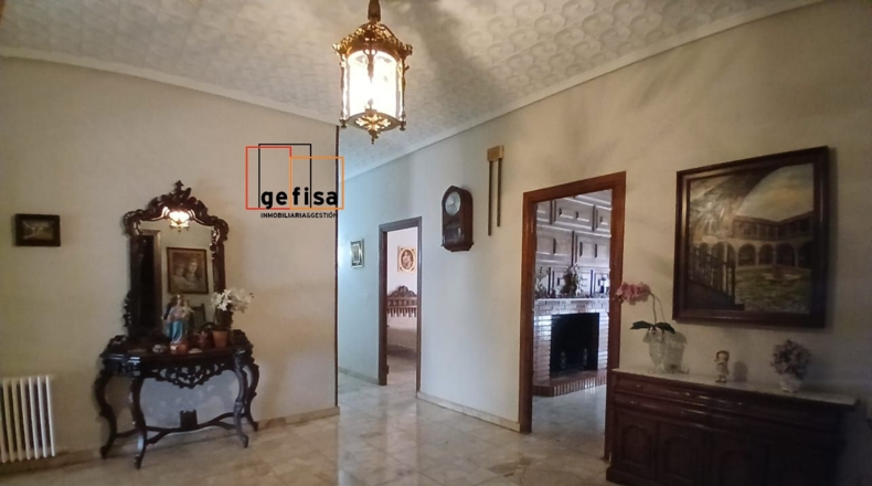 Ciudad Real - Valdepeñas - 604m2