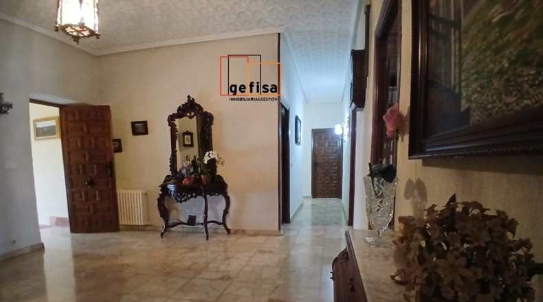 Ciudad Real - Valdepeñas - 604m2