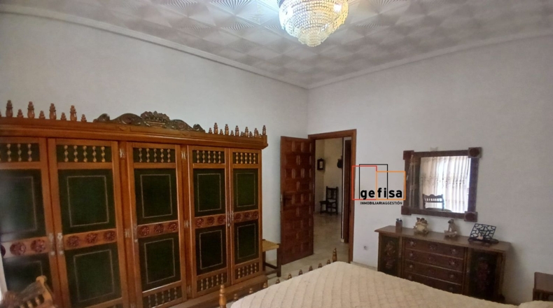 Ciudad Real - Valdepeñas - 604m2