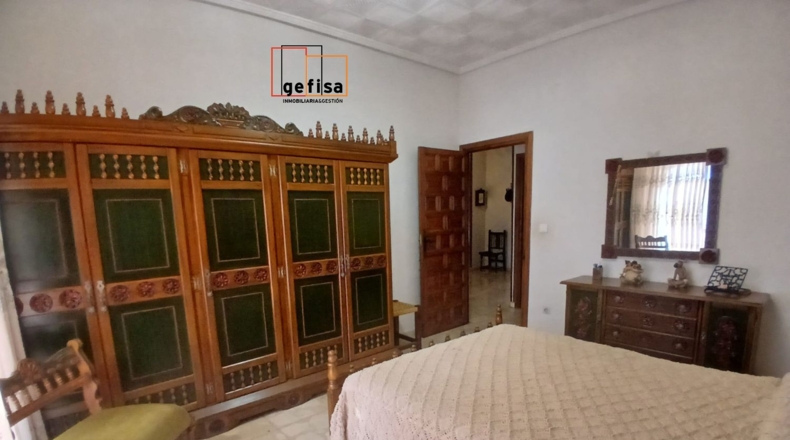 Ciudad Real - Valdepeñas - 604m2
