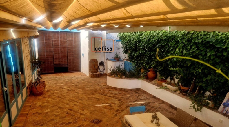 Ciudad Real - Valdepeñas - 370m2