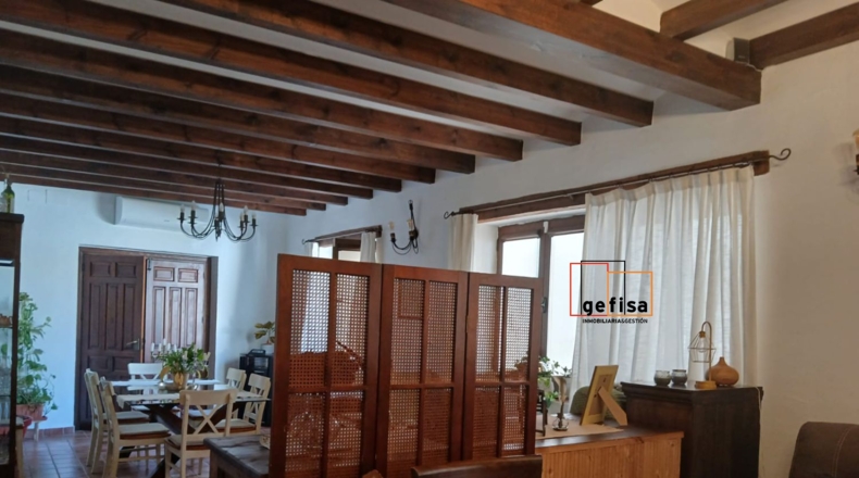 Ciudad Real - Valdepeñas - 370m2