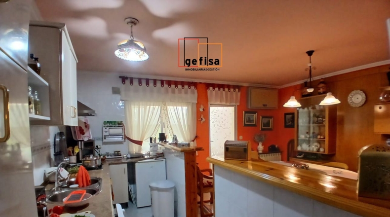 Ciudad Real - Valdepeñas - 218m2
