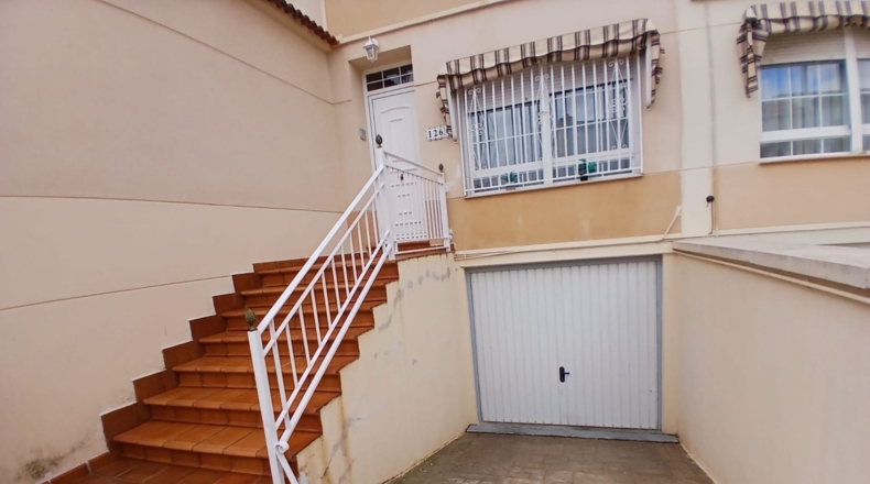 Ciudad Real - Valdepeñas - 218m2