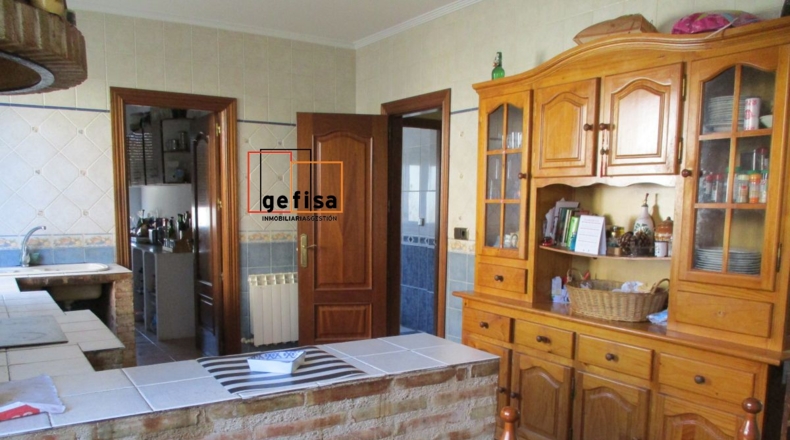 Ciudad Real - Valdepeñas - 640m2