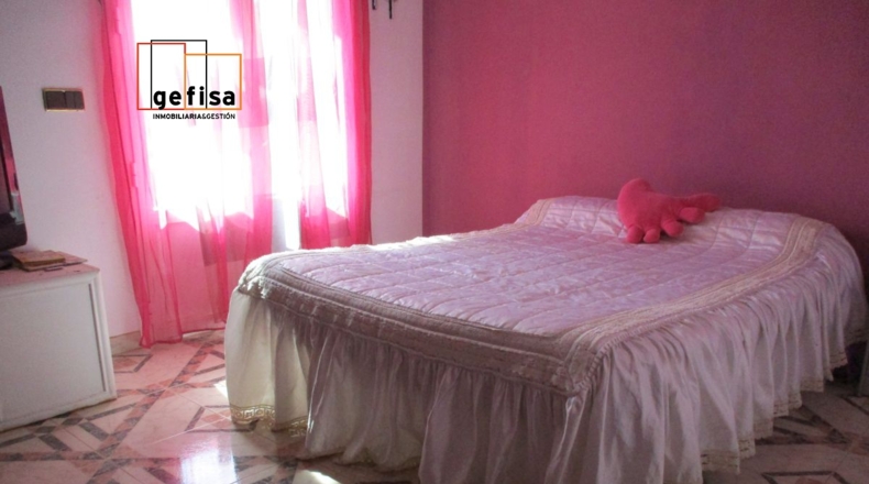 Ciudad Real - Valdepeñas - 640m2
