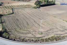 Lebrija 9318&nbsp;м²