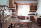 Дом с участком на продажу в городе Alcalá de Guadaíra. Фото