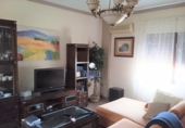 Дом с участком на продажу в городе Alcalá de Guadaíra. Фото