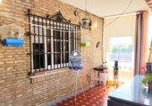 Xalet independent amb terreny en venda a Carmona ref.: TR106995 foto