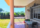 Xalet independent amb terreny en venda a Carmona ref.: TR106995 foto