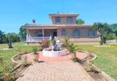 Xalet independent amb terreny en venda a Carmona ref.: TR106995 foto