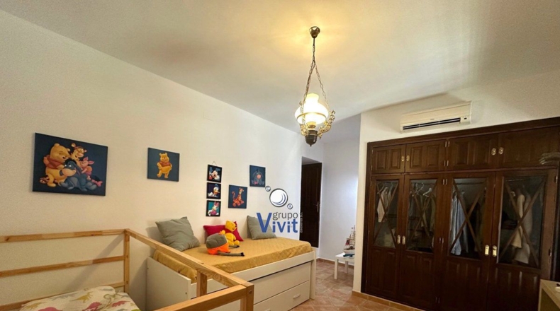 Sevilla - Алькала-де-Гуадаира - 179m2
