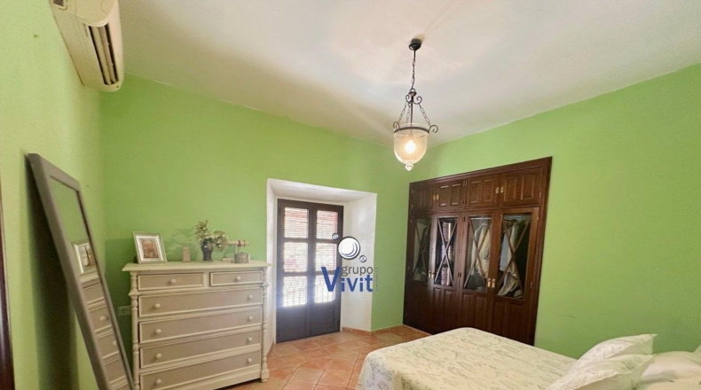 Sevilla - Алькала-де-Гуадаира - 179m2