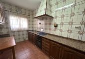 Дом с участком на продажу в городе Alcalá de Guadaíra. Фото